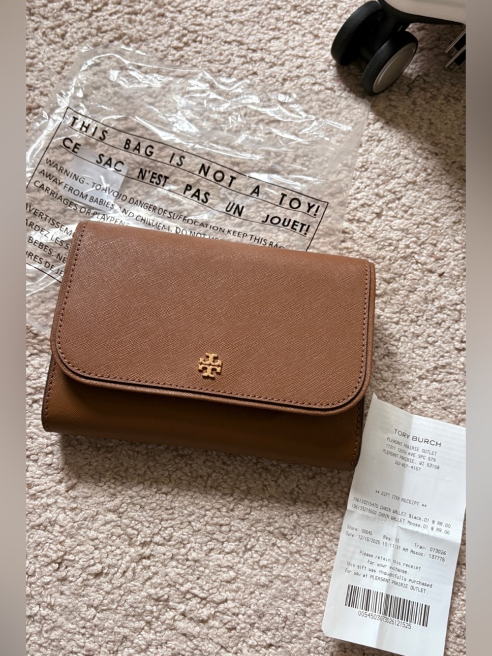 Tory Burch emerson wallet on chain in moose  color